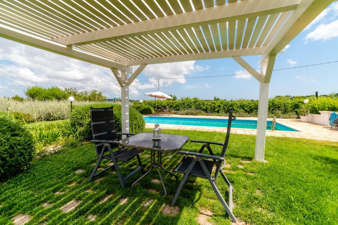 Villa Wepuglia - Trullo Rampone Martina Franca Exterior foto